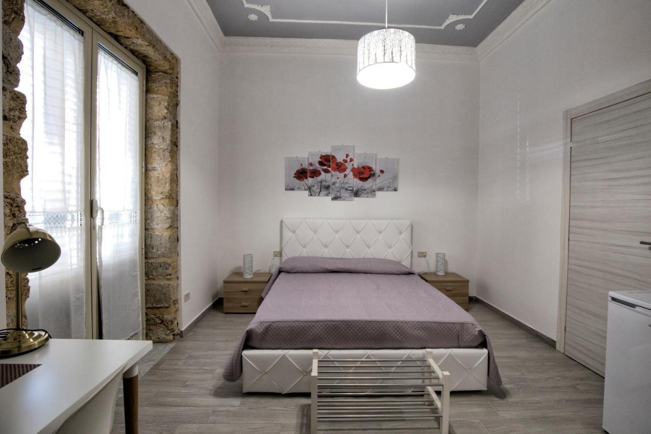 Garden House: Apartments And Rooms For Holidays Палермо Екстериор снимка