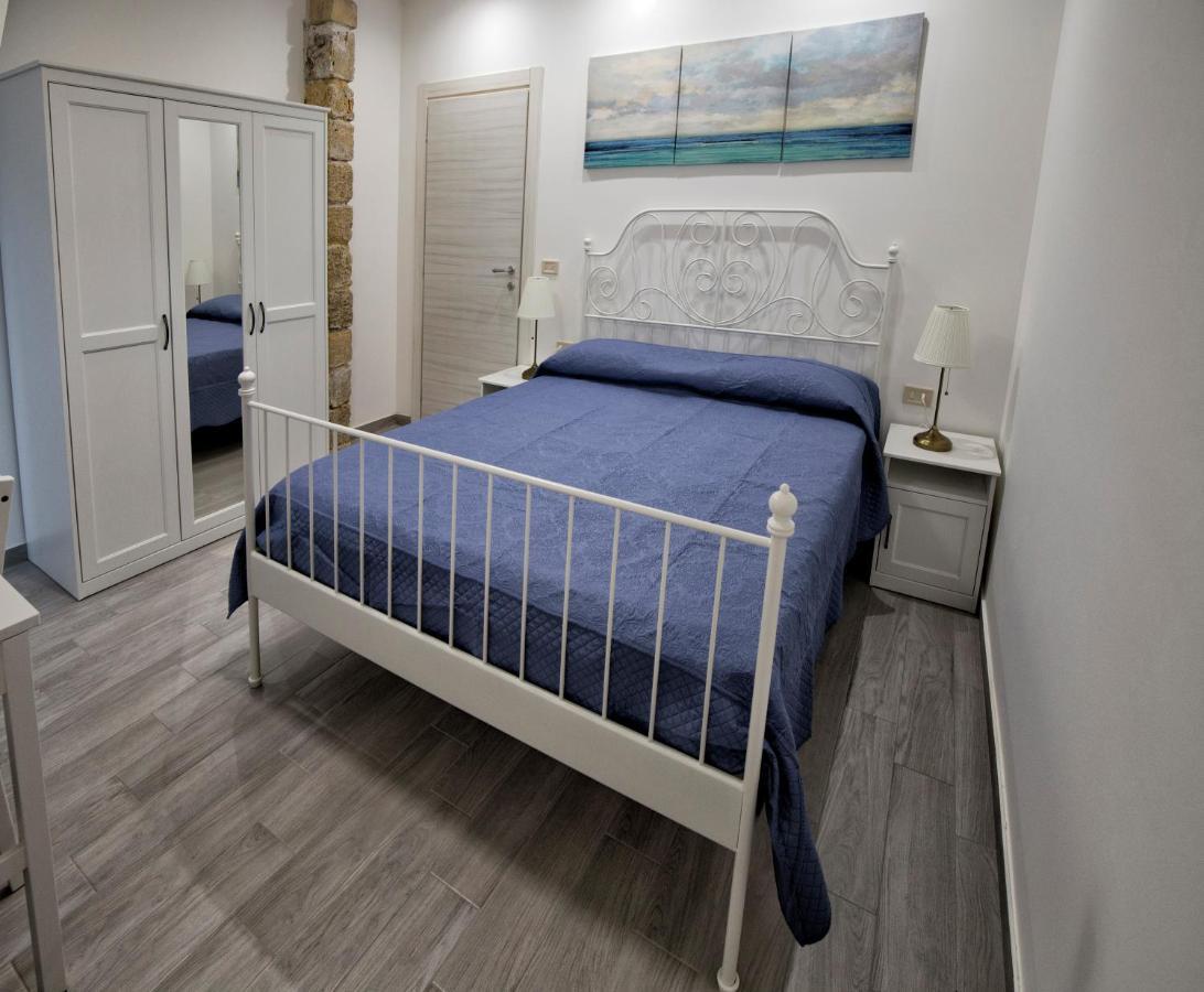 Garden House: Apartments And Rooms For Holidays Палермо Екстериор снимка