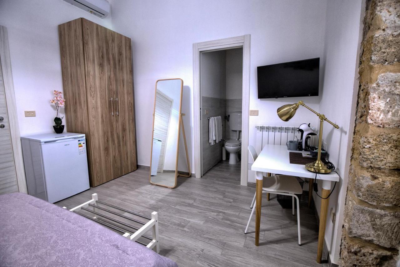 Garden House: Apartments And Rooms For Holidays Палермо Екстериор снимка