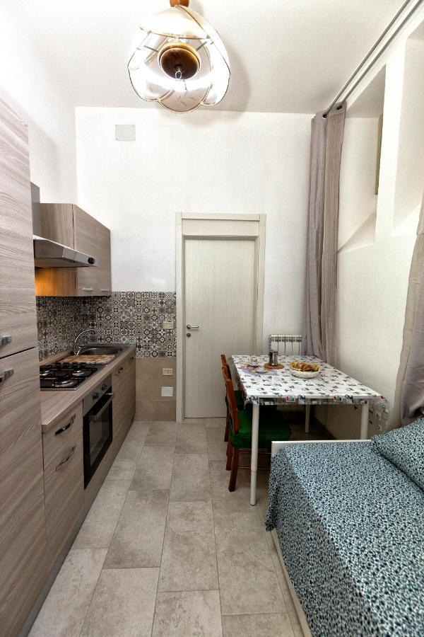 Garden House: Apartments And Rooms For Holidays Палермо Екстериор снимка