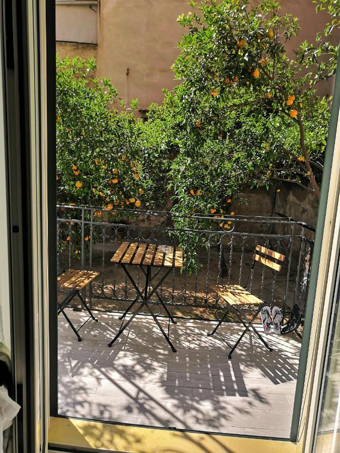 Garden House: Apartments And Rooms For Holidays Палермо Екстериор снимка